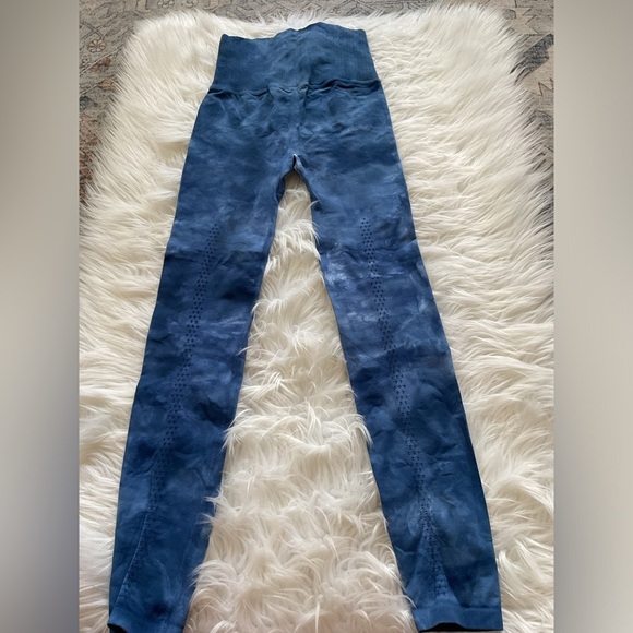Free People Good Karma 7/8 Leggings Tie Dye - Picture 6 of 7
